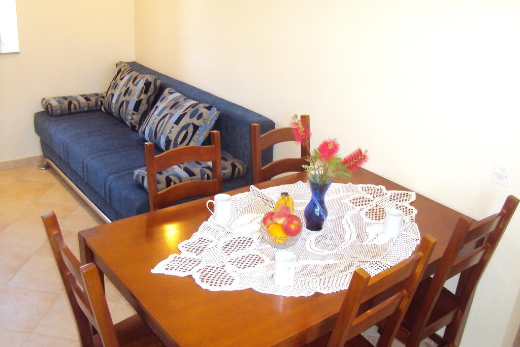 Milutinov Dvor Apartments 沃希 外观 照片